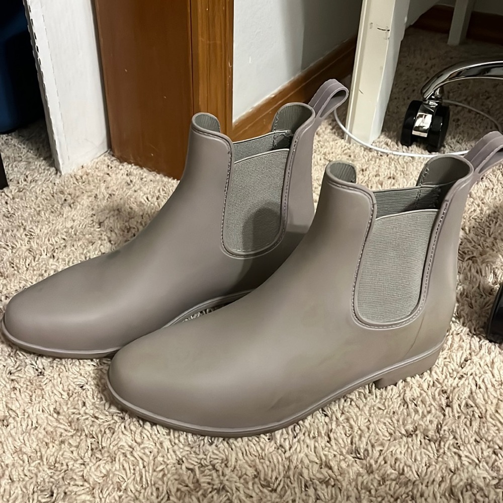 Women’s Target Rainboots